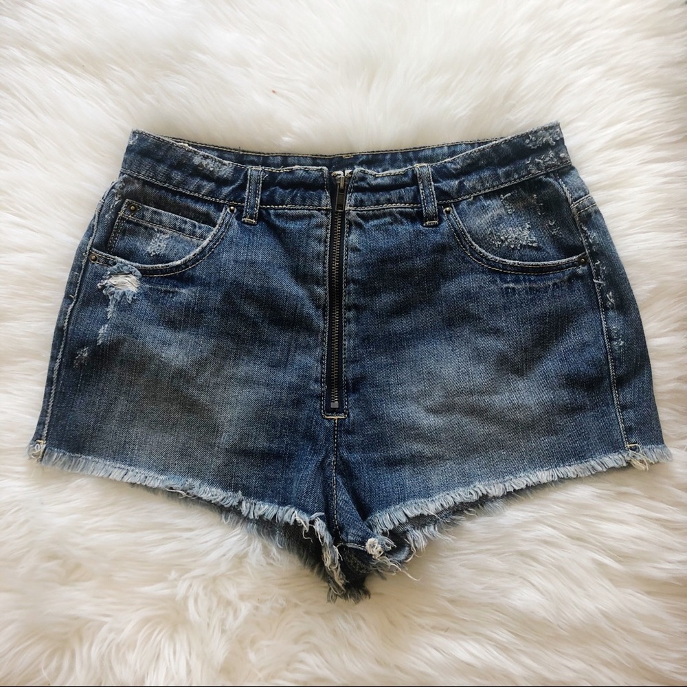 BDG Super High Rise Cheeky Denim Shorts Size 29W
